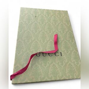 Gucci Green Patterned emptyBox with Pink Ribbon